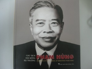 300 bức ảnh quý của nhà cách mạng Phạm Hùng